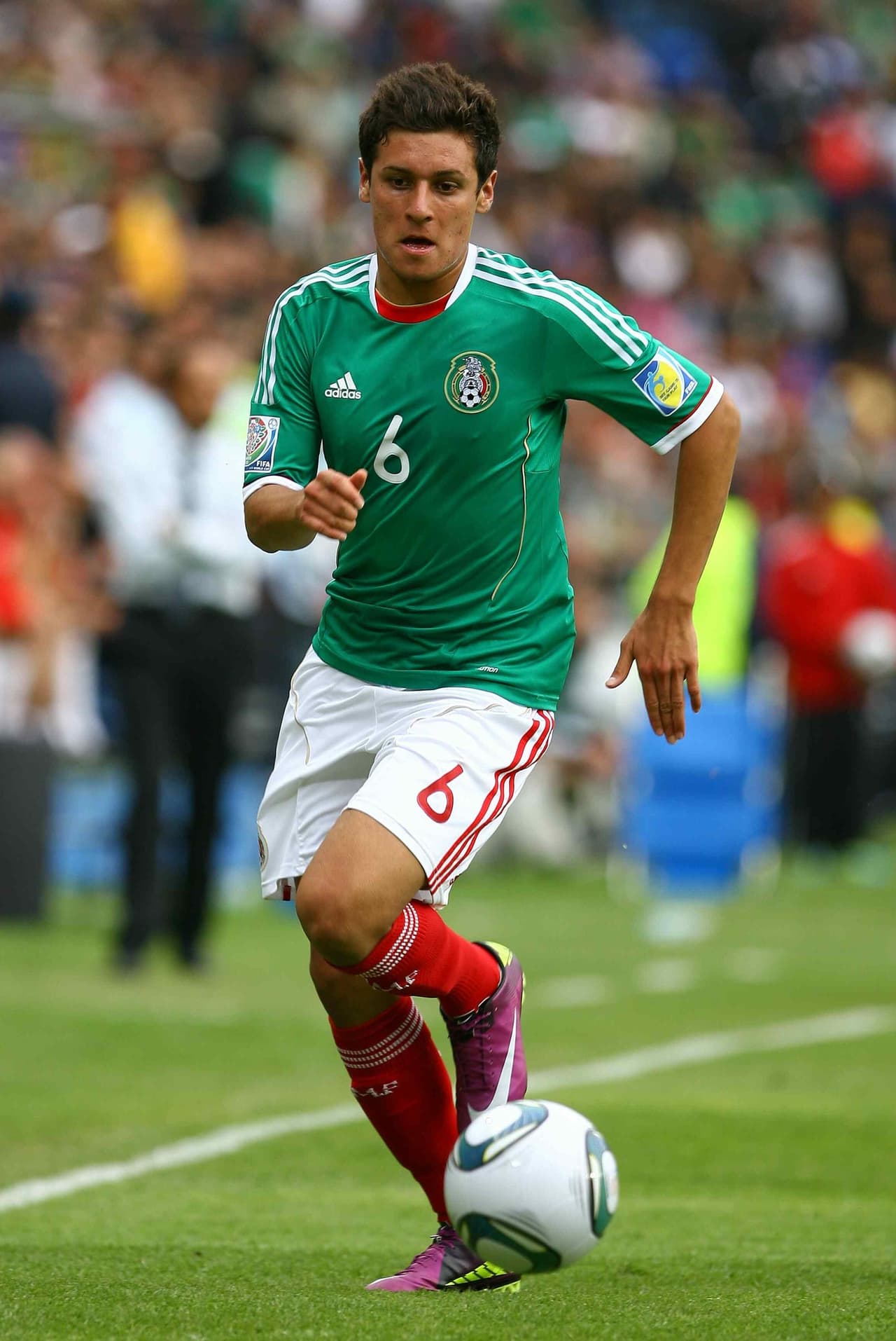 Kevin Escamilla - Medio Contención.