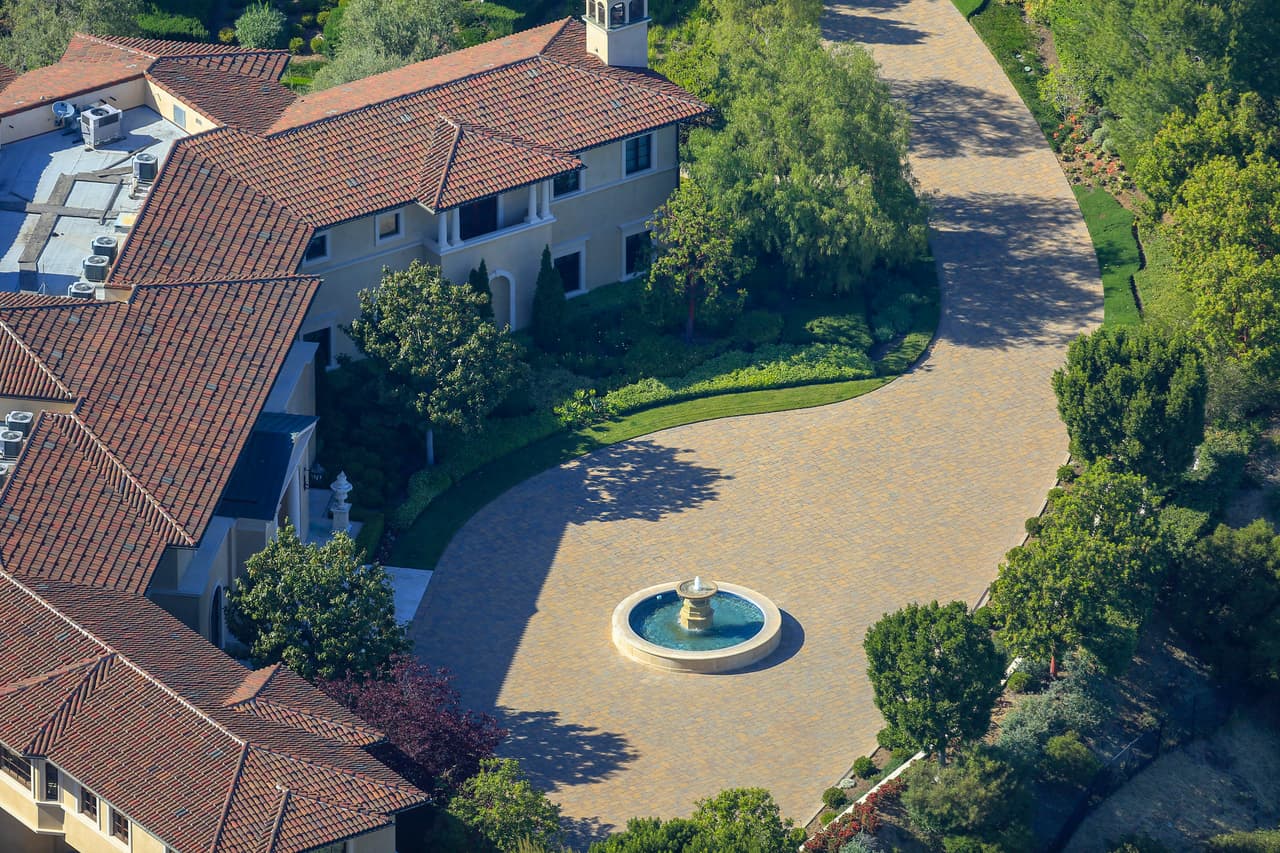 Hasta ahora no se sabe si los duques están alquilando la propiedad, si permanecen como invitados o planean comprarla. No hay registros recientes de que haya sido parte de alguna negociación.