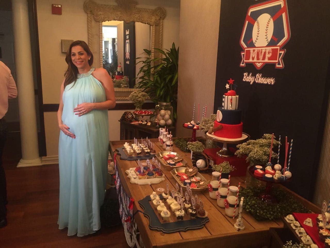 ¡Qué bella se ve Lourdes embarazada!