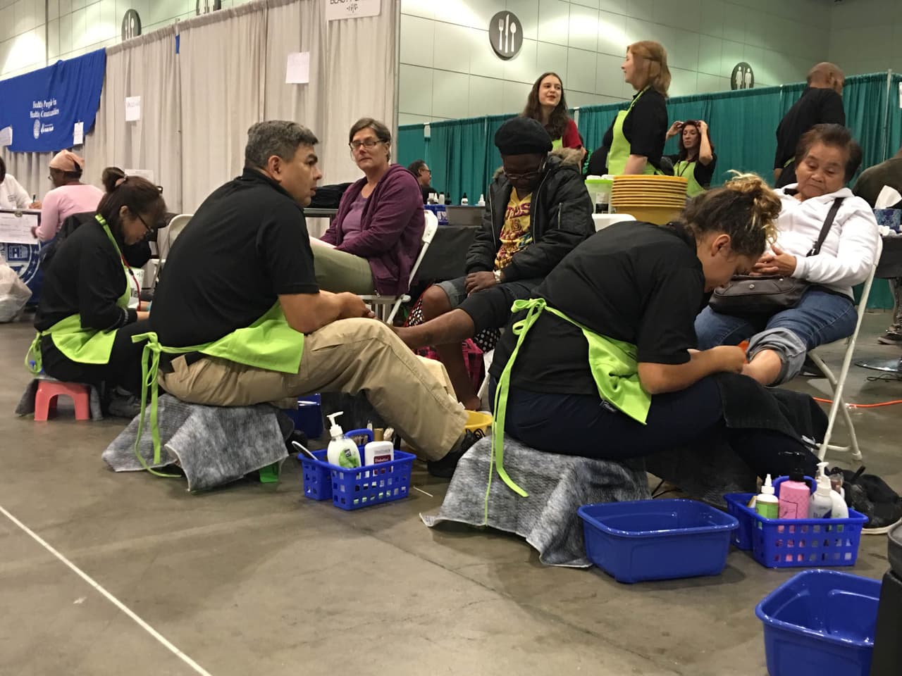 También se ofrecieron terapias físicas.