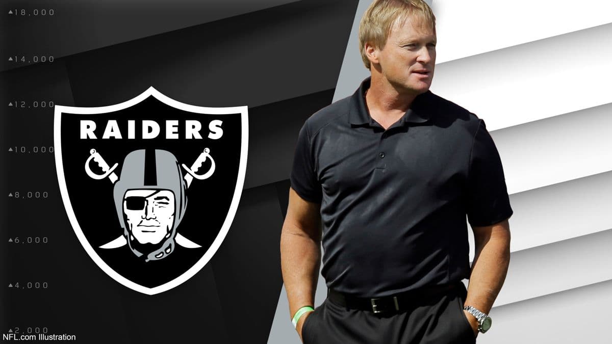 Jon Gruden durante su presenteación como nuevo head coach de los Oakland Raiders.