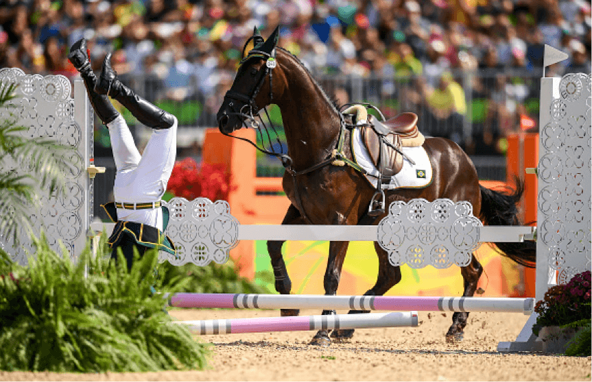 Ante cualquier tropiezo, levántate y mantén tu cabeza en alto.