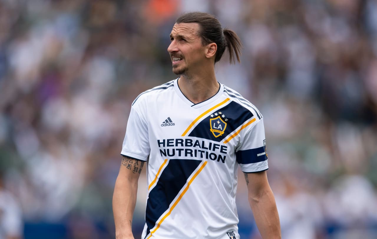 Ni su golazo de chilena quitó la frustración a Zlatan: “Es decepcionante e irritante”