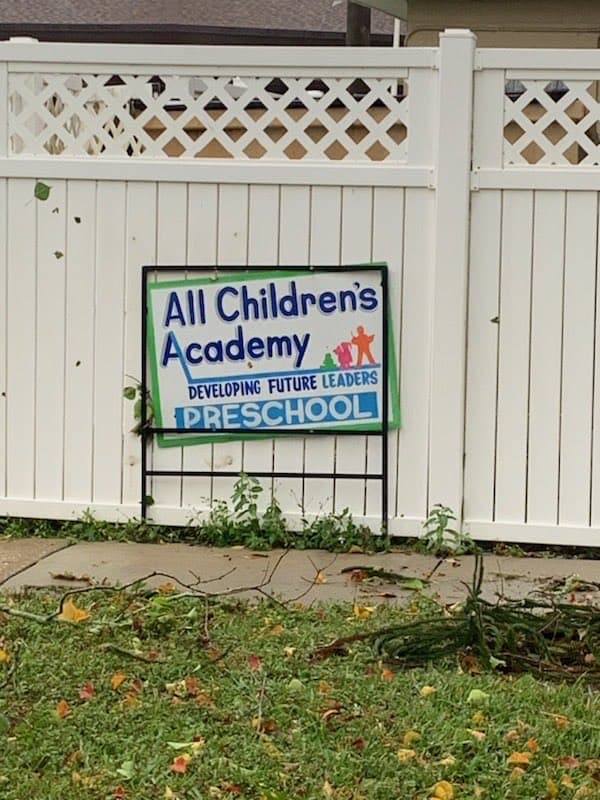 El edificio aún está estable, según los Bomberos de St. Petersburg.