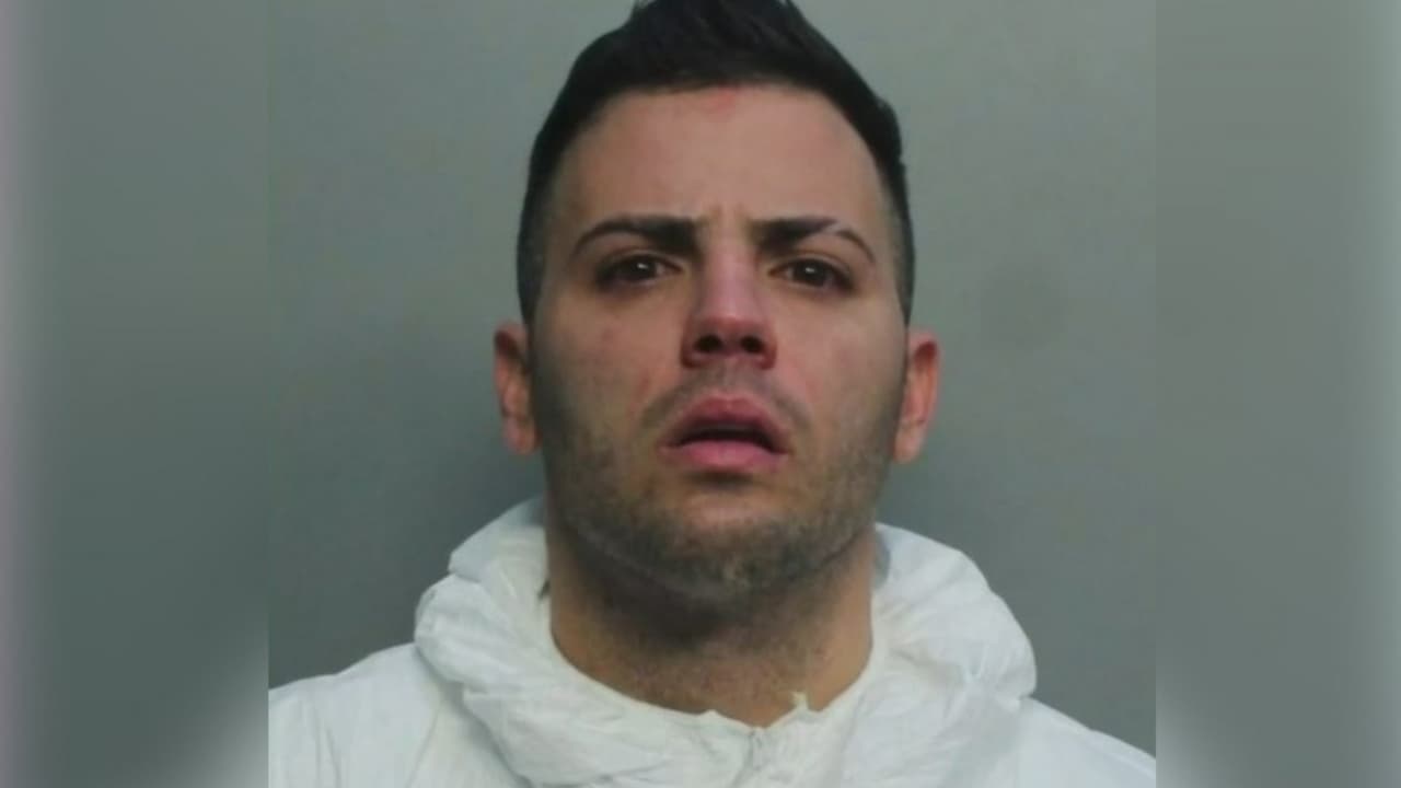 Su madre no quiso darle el control del aire acondicionado y luego la mató en North Miami Beach 
