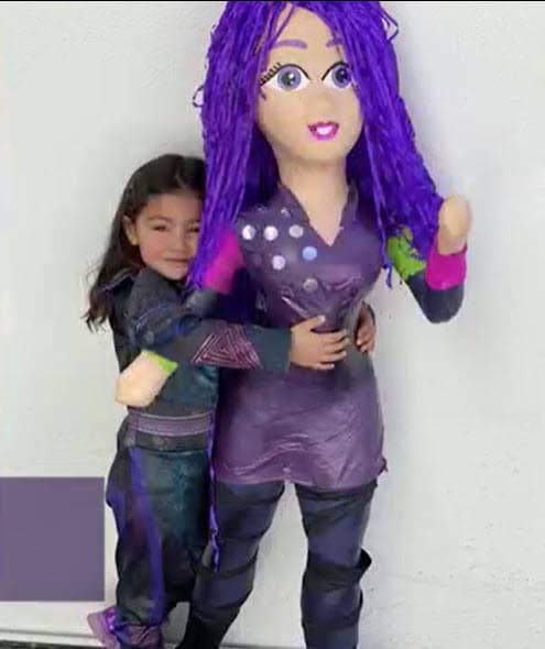 El lunes 23 de marzo la hija de la pareja 
<b><a href="https://www.univision.com/famosos/aislados-por-tener-coronavirus-odalys-ramirez-y-pato-borghetti-celebran-los-4-de-gia-y-grettell-valdez-se-suma-video" target="_blank">cumplió 4 años</a></b> y no pudieron abrazarla y festejarla como hubieran deseado. 
<br>