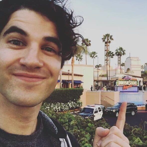 El actor y cantante Darren Criss reportó desde sus redes sociales su mágico paseo.