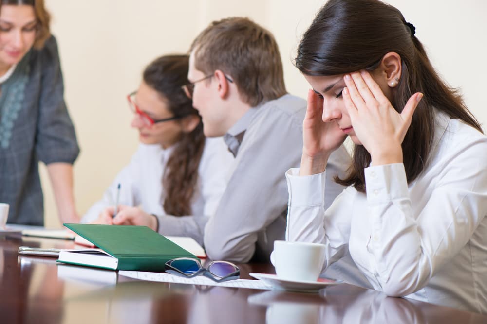 <b><u>Aries </u></b>
<br>
<b><u>Los contratiempos se superan</u></b>
<br>
<b><u>Mercurio directo en tu signo el día 23, tu regente directo en Capricornio. Urano directo en tu signo y novilunio en tu signo el 16</u></b>
<br>Con semejante paisaje astral en tu signo ariano puedes experimentar algunos contratiempos en tu trabajo, pero al mismo tiempo recibir estímulos que equilibrarán los disgustos. Aprende de tus experiencias negativas y aprovecha las positivas para mejorar tu situación laboral.