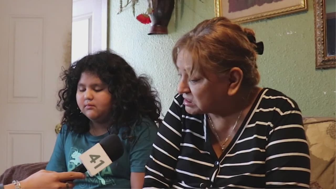 Joven rescatada por su padre de un incendio en San Antonio habla de lo que vivió: el hombre está grave