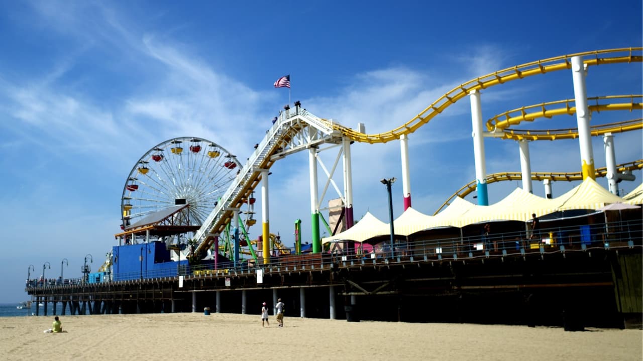 Evacúan por amenaza de bomba el turístico muelle de Santa Mónica en aniversario del 11-S
