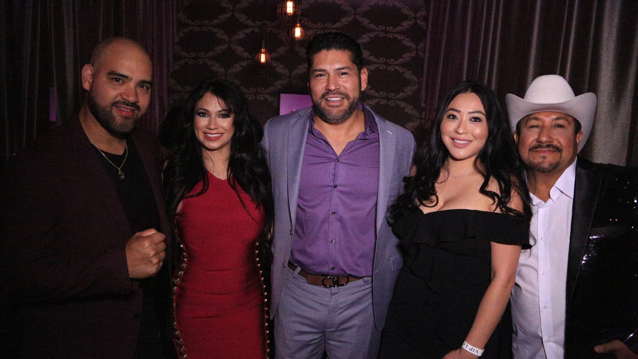 No podían faltar sus fanáticos más cercanos de Los Ángeles.
<br>