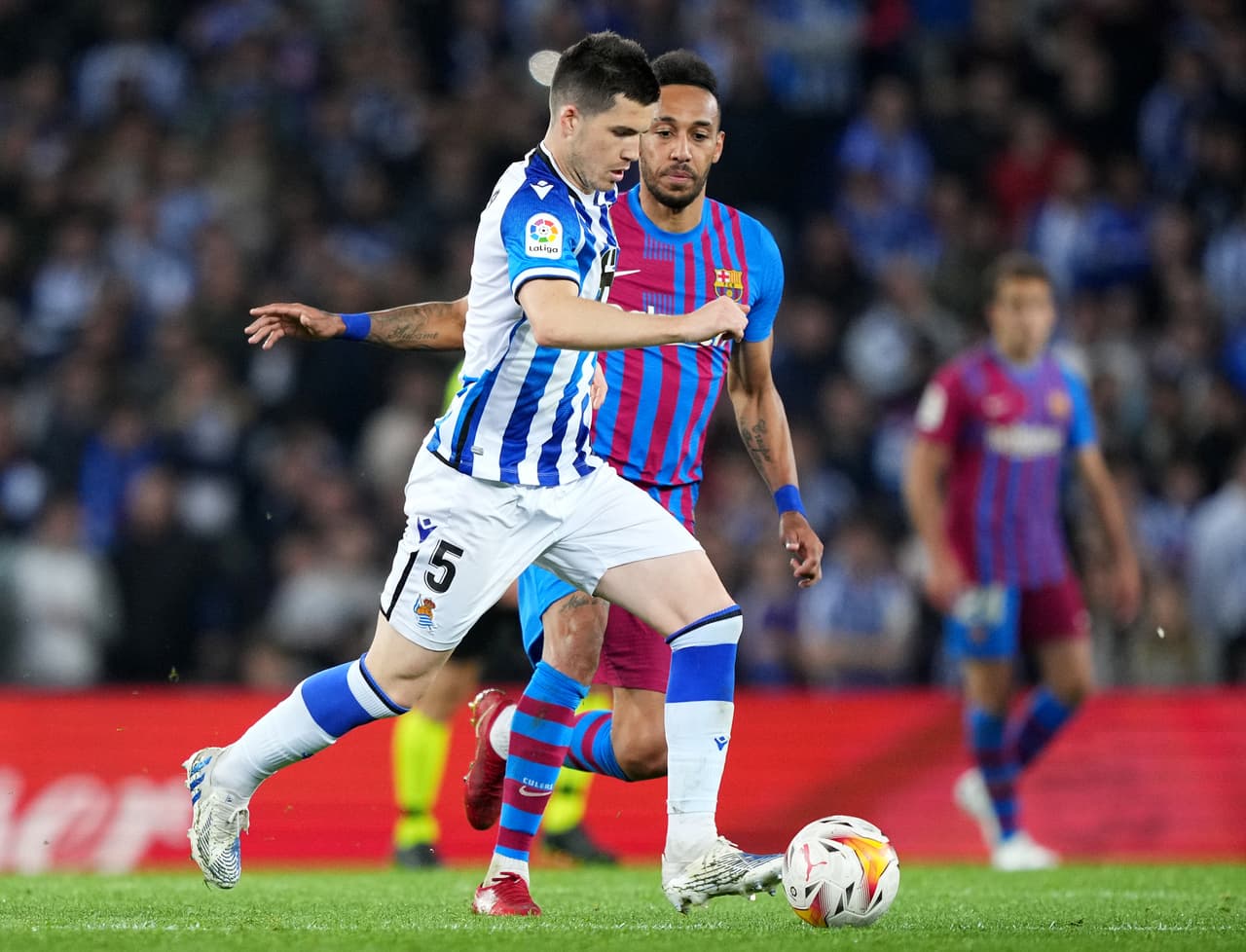 Barcelona sigue en la lucha por LaLiga de España con triunfo de 0-1 de visitante ante la Real Sociedad en Anoeta gracias al gol de Pierre-Emerick Aubameyang.