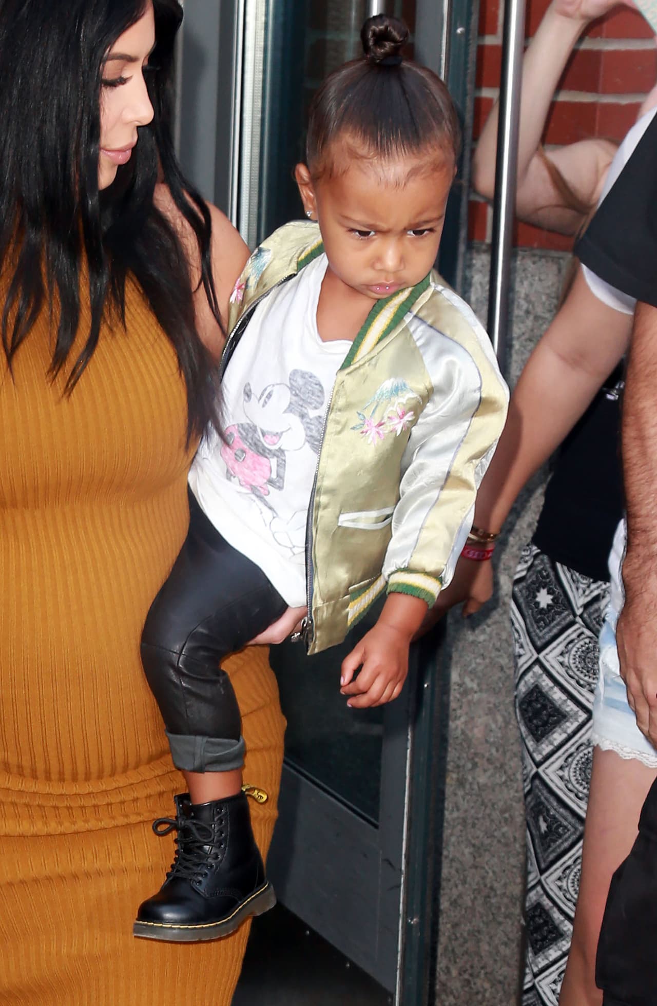 Kim Kardashian con Nori en Manhattan.