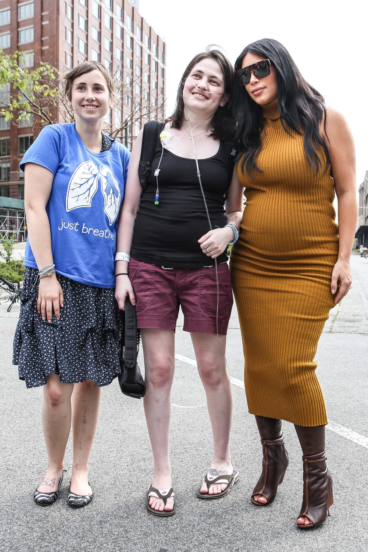 Kim Kardashian hizo algo noble por unas chicas.