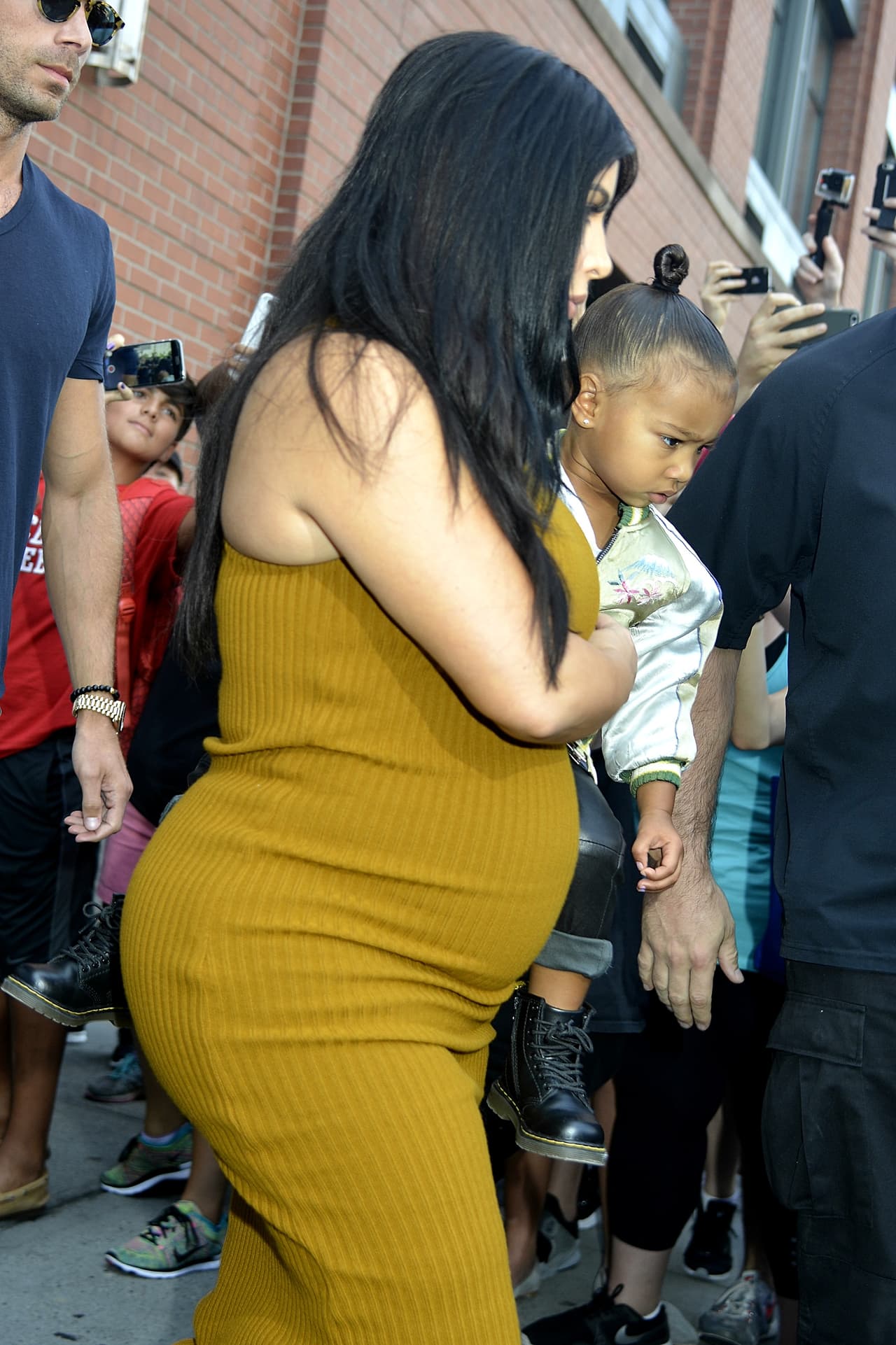 Salió con carita de sufrimiento.