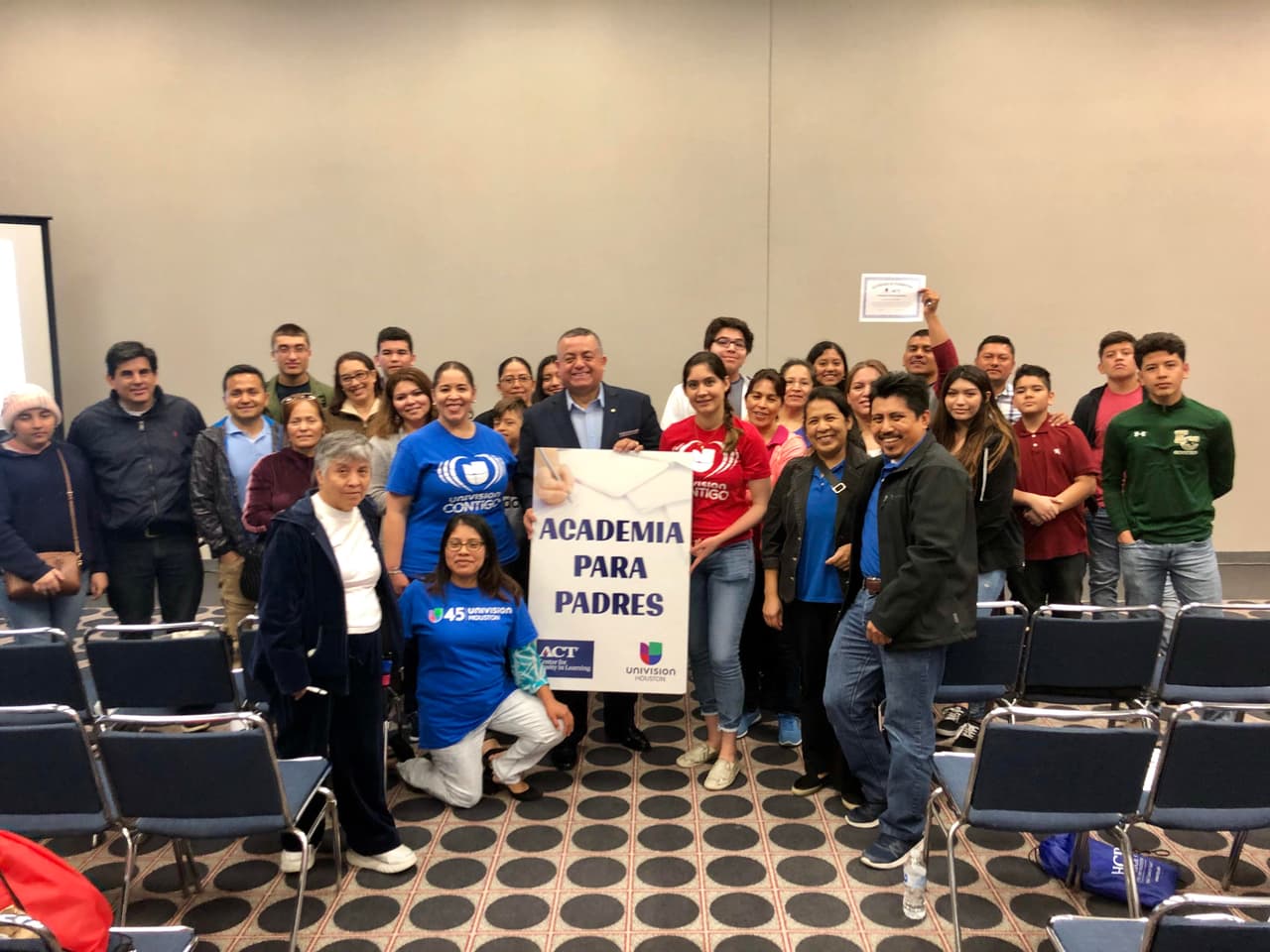 El vocero de ACT también compartió herramientas y recursos disponibles, completamente gratis, para obtener los mejores resultados en las pruebas estandarizadas como
<a href="http://academy.act.org"><b>ACT Academy</b></a>.