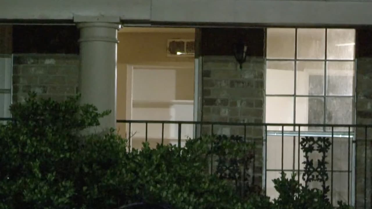 Los investigadores identificaron a Climaco, López y los dos menores como sospechosos de asesinar a Yamamoto. La mujer y el hombre menores, de 16 años, están bajo custodia del sistema de justicia juvenil y enfrentan cargos de asesinato con posibilidad de pena capital.