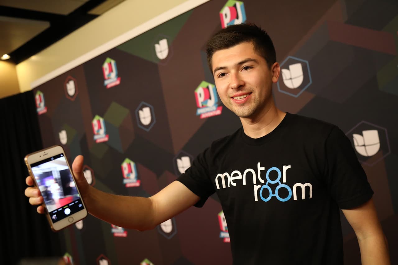 En abril pasado, Dante recibió el Premio Positive Impact 2017, que reconoce a los líderes que han marcado una diferencia en su comunidad.