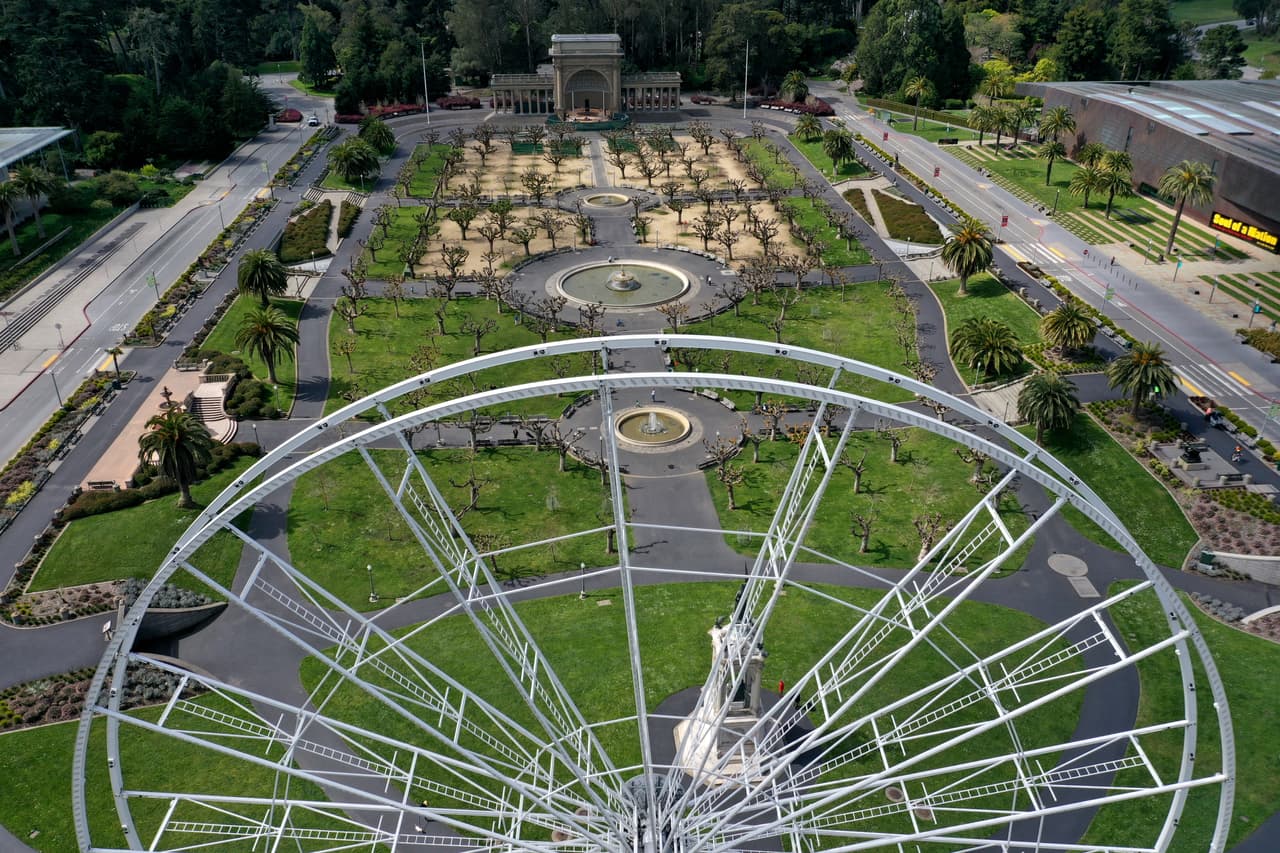 No es coincidencia que se haya elegido la emblemática área recreativa del Parque Golden Gate. Esa zona de San Francisco, que incluye el puente Golden Gate,
<a href="https://www.univision.com/local/san-francisco-kdtv/en-fotos-el-puente-golden-gate-fue-el-sitio-mas-visitado-de-estados-unidos-durante-el-2018-fotos" target="_blank">fue el sitio más visitado en todo Estados Unidos durante el 2018</a> con cerca de 15 millones de visitantes, según el Servicio de Parques Nacionales de Estados Unidos.