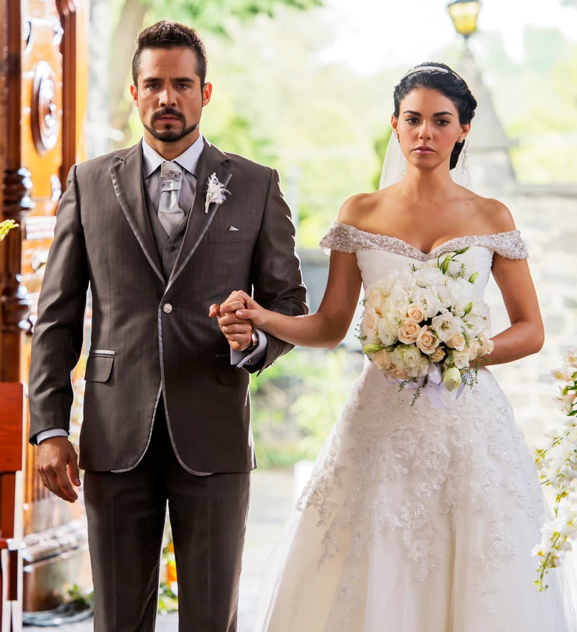 ¡Ohhh! Y si decides llegar al altar junto a Pedro, tu sueño se hará realidad.