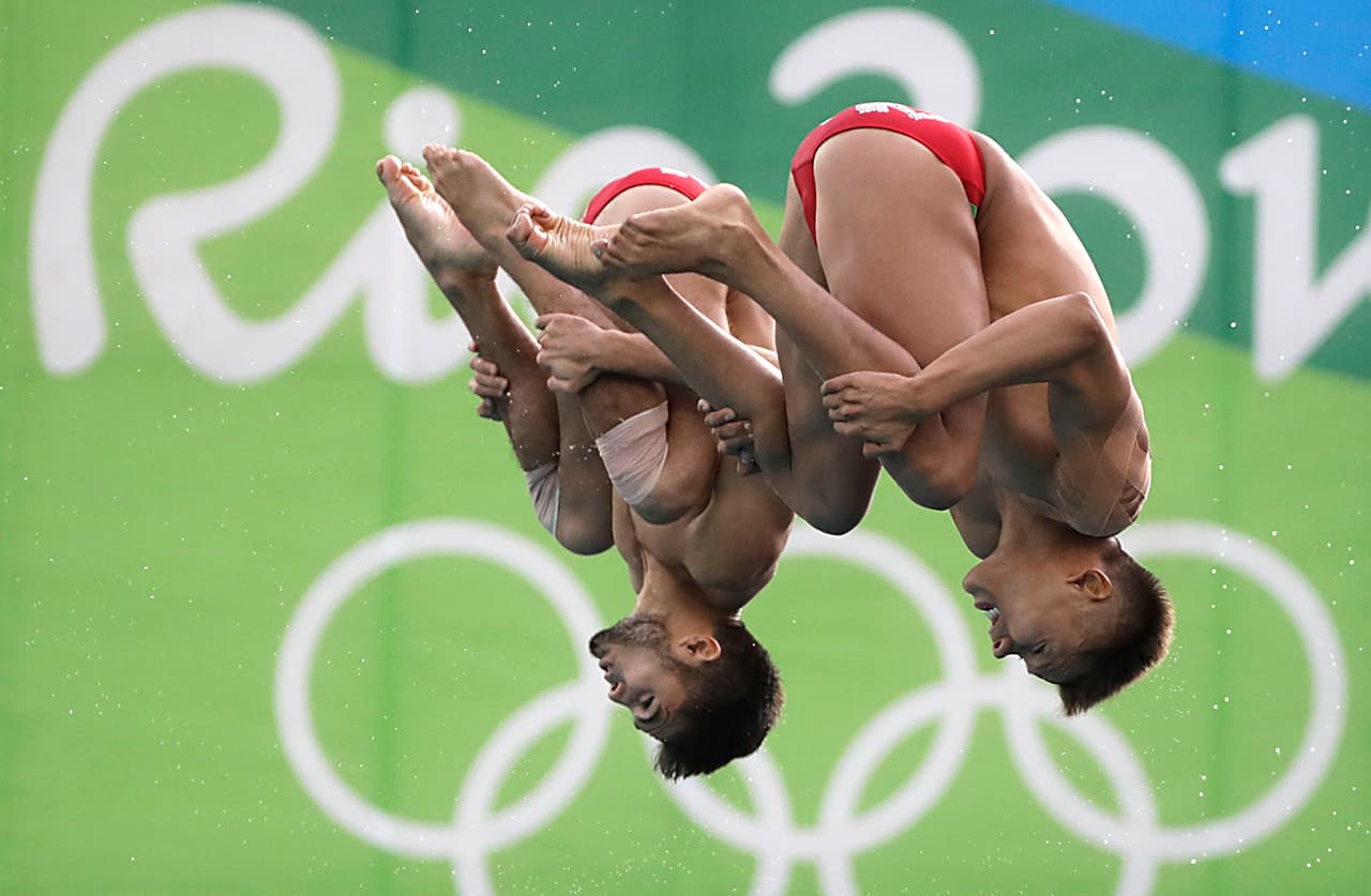 La pareja de clavadistas mexicanos Iván García y Germán Sánchez se quedó sin medalla, en la prueba de clavados sincronizados de la plataforma de 10 metros rama varonil, en los Juegos Olímpicos Río 2016, China se llevó el oro, Estados Unidos la plata y Gran Bretaña el bronce.