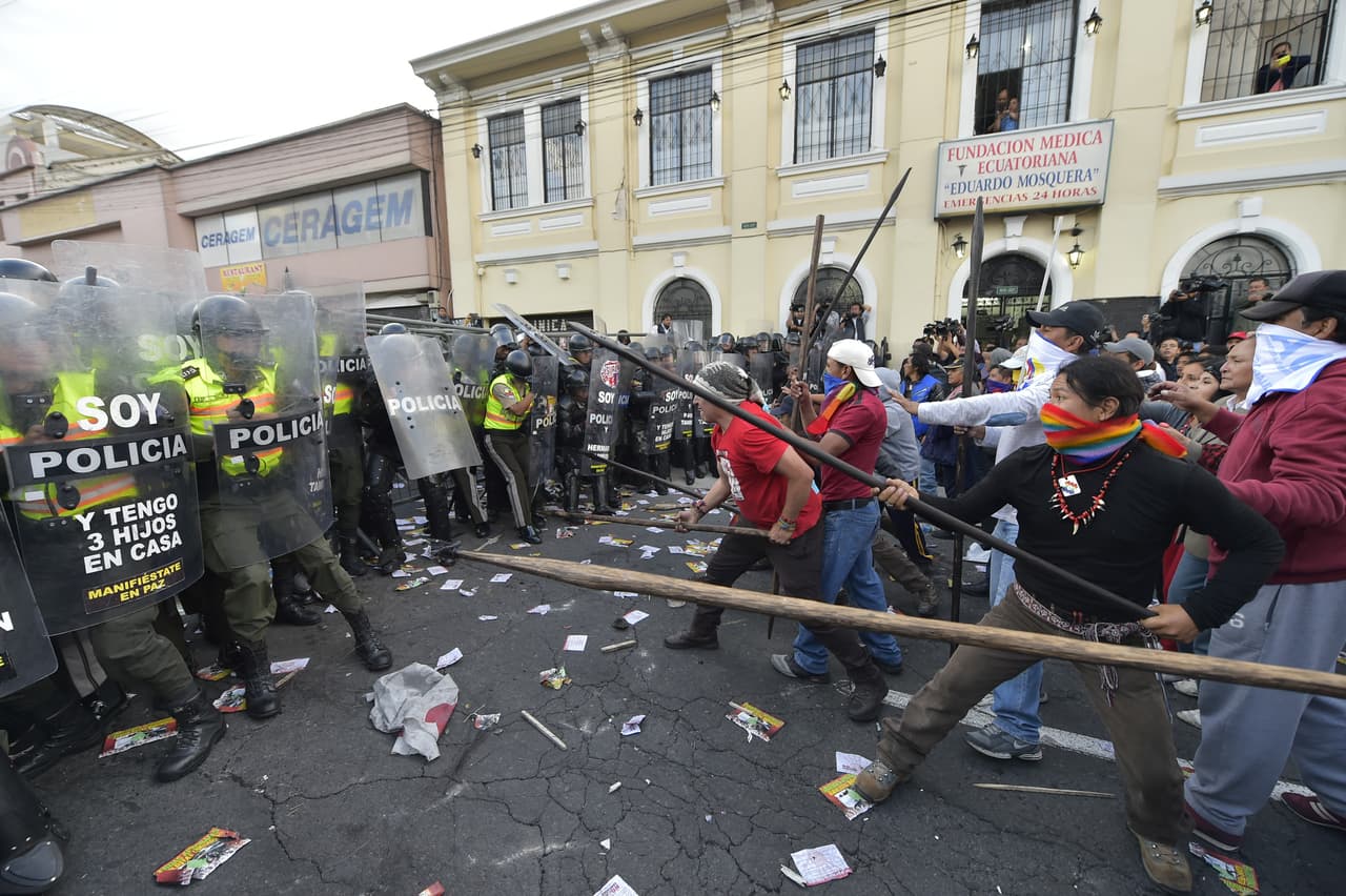 La protesta en Quito acabó con disturbios.
