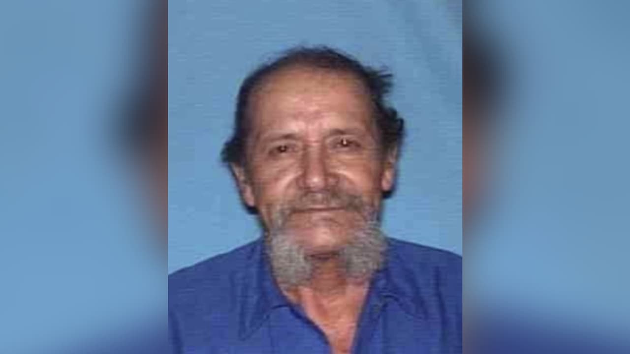 Julián Cardona García – Hombre hispano nacido el 22-05-1947. El señor Cardona murió en la cuadra 11100 de Stroud Drive en Houston, Texas el 21 de marzo de 2023. Llame al Instituto de Ciencias Forenses del Condado de Harris al 832-927-5000 y consulte el caso ML23-1113.
<br>
<a href="https://www.namus.gov/UnclaimedPersons/Case#/104604">https://www.namus.gov/UnclaimedPersons/Case#/104604</a>