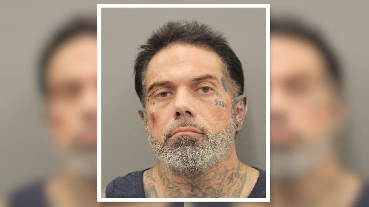 Gobernador de Texas emite una orden ejecutiva para que hospitales públicos recolecten información de indocumentados
Gobernador emite orden para que hospitales públicos recolecten información de indocumentados