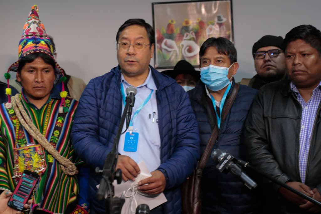 Reconocen la victoria del candidato de Evo Morales en Bolivia, aunque aún no hay datos oficiales 