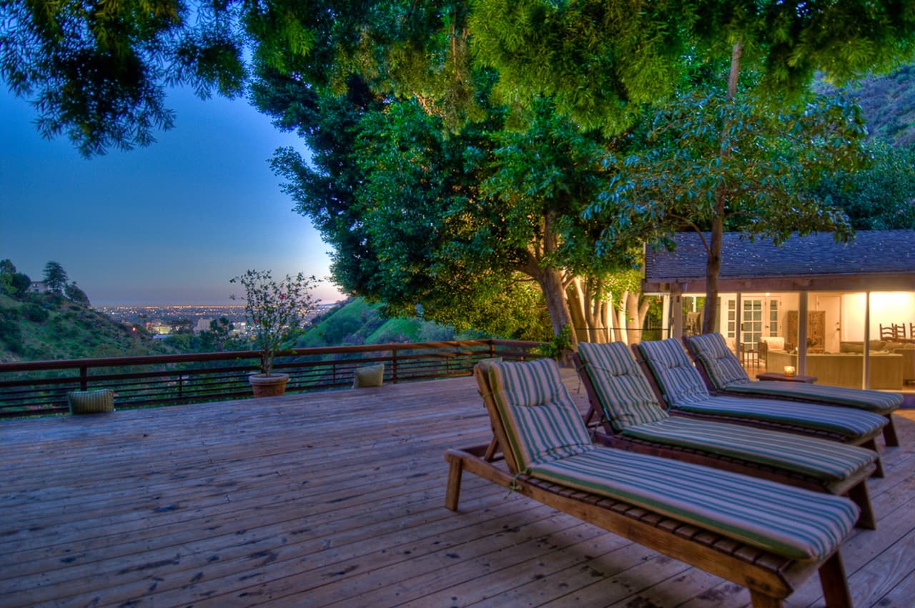 Desde el balcón se puede apreciar la vista de un espectacular cañón.