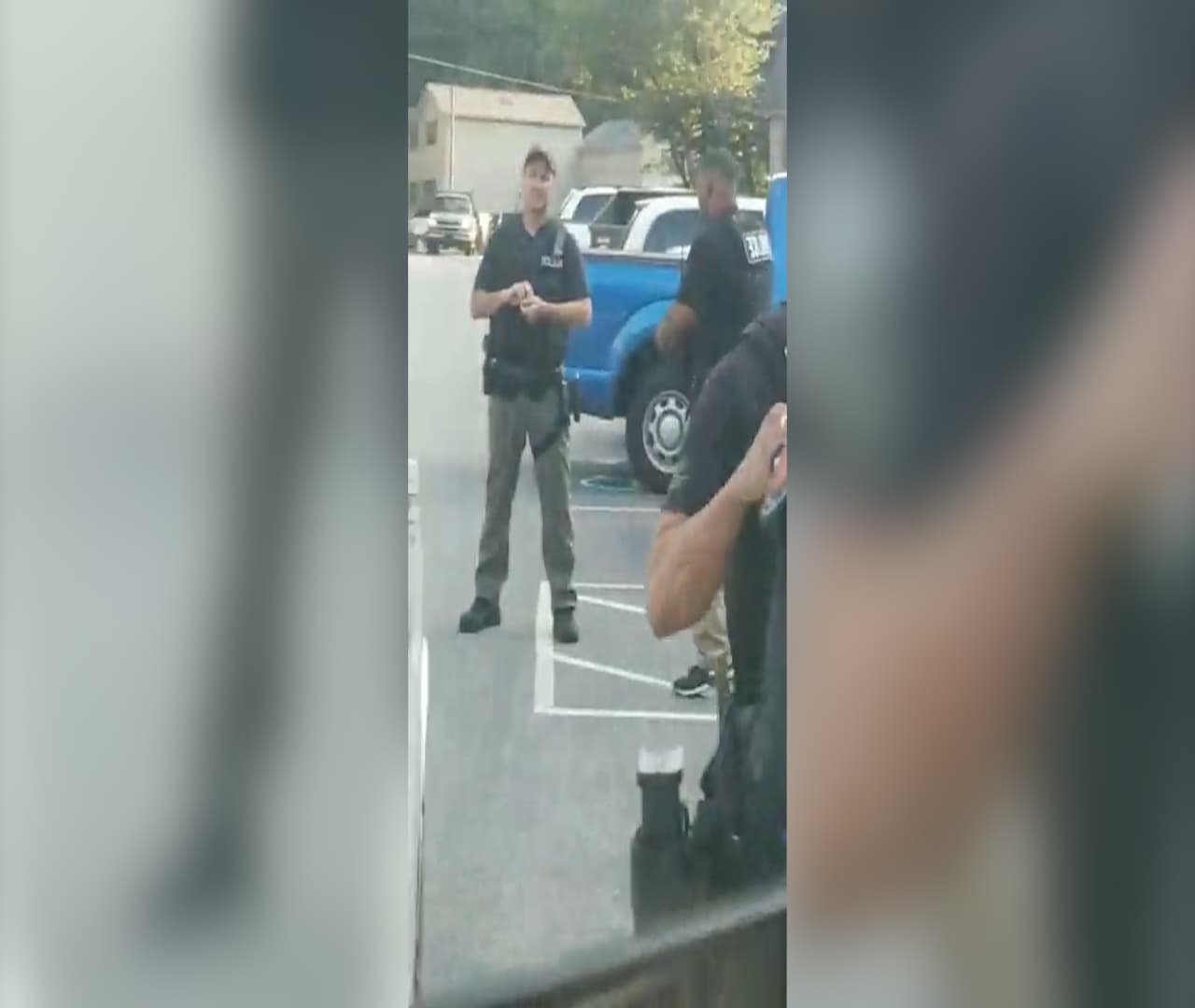 El segundo incidente se registró la mañana del martes 11 de junio. En el mismo complejo de apartamentos.