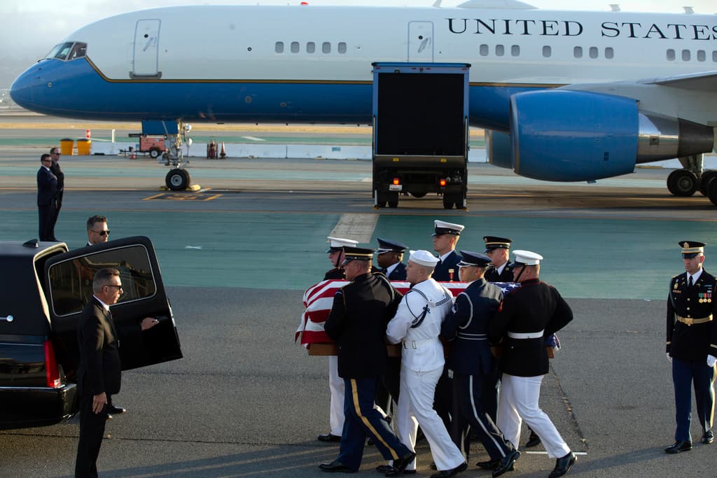 El senador junior de California, el demócrata Alex Padilla, la llamó “una figura destacada, no sólo en la historia moderna de California, sino en la historia de nuestro estado y nuestra nación”.