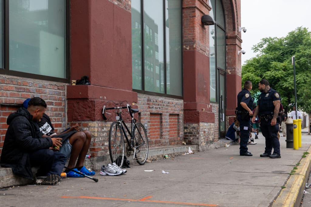 A quien tenga información que permita esclarecer los hechos, le piden marcar al 
<b>1-888-577-4782</b>.