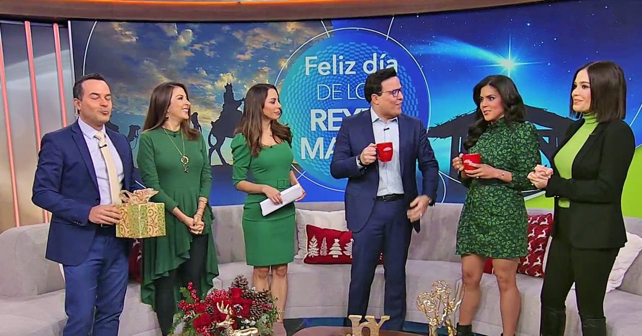 Todos los días, nuestras presentadoras reciben al público de Despierta América con una gran sonrisa, pero también sorprenden con increíbles looks. El pasado lunes 6 de enero, Francisca, Karla, Maity y Carolina se vistieron de verde sin haberlo planeado.