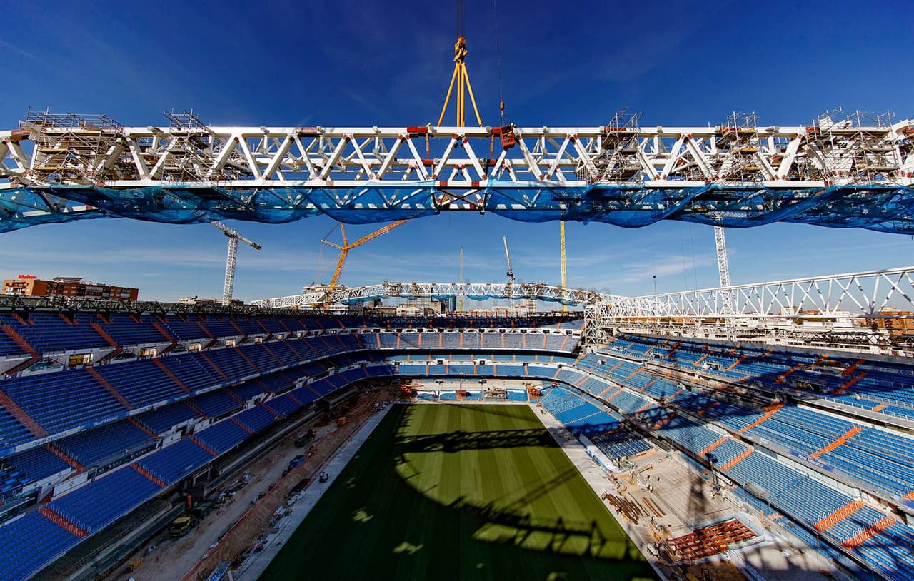 Las obras del Santiago Bernabéu continúan a marchas forzadas y ya se comienzan a completar estructuras importantes de la remodelación.