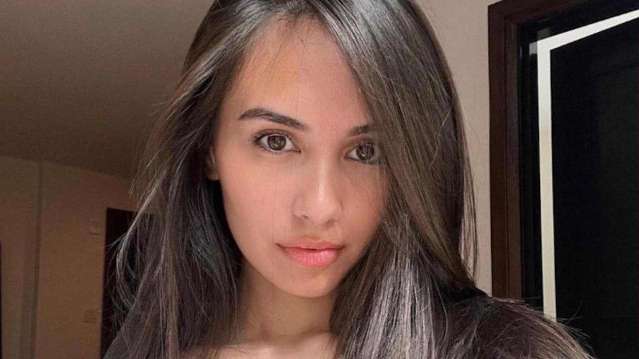 Influencer crea una versión de sí misma con IA: ha ganado más de $70,000 por ser 'la novia virtual' de sus seguidores