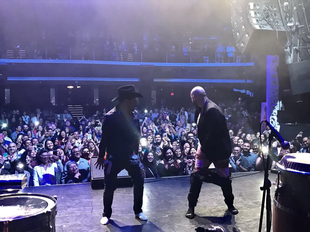 <a href="http://www.univision.com/temas/el-bueno-la-mala-y-el-feo">'El Bueno, La Mala y El Feo'</a> se robaron el show durante concierto privado después de la sorpresa que tenian El Feo y El Pelón para todos.