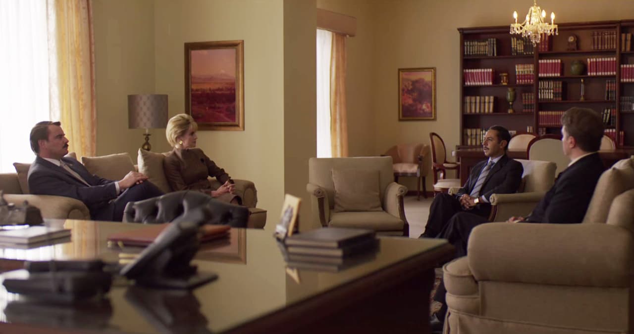 Don Sol no se iba a rendir tan fácil y logró, de la mano de 'El Chapo', asesinar a Ramón Avendaño y dar con la ubicación de Benjamín. Con esta valiosa información le hizo una propuesta al presidente: si lo nombraban Director operativo de la policía federal podía capturar al líder de los Avendaño.