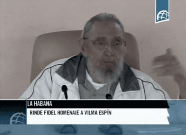 Fidel Castro reaparece en un acto público después de nueve meses de ausencia