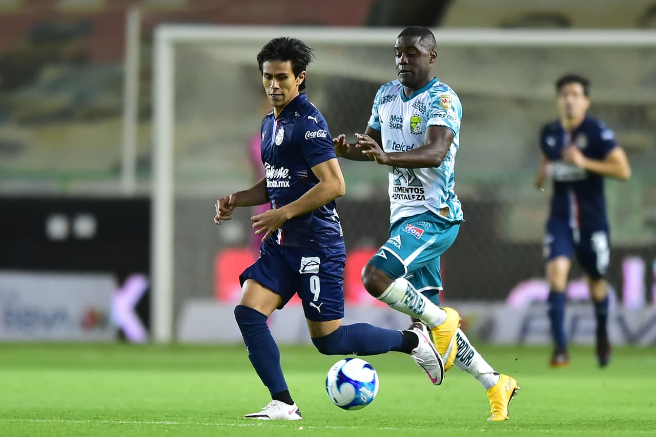 Con goles de Jesús Sánchez, José Macías y Alejandro Mayorga, Chivas vence 1-3 a León de visita y se adueña de los puntos. Chivas avanza hasta la posición número 11 y León se queda en el sótano con la quinceava plaza con cuatro unidades.