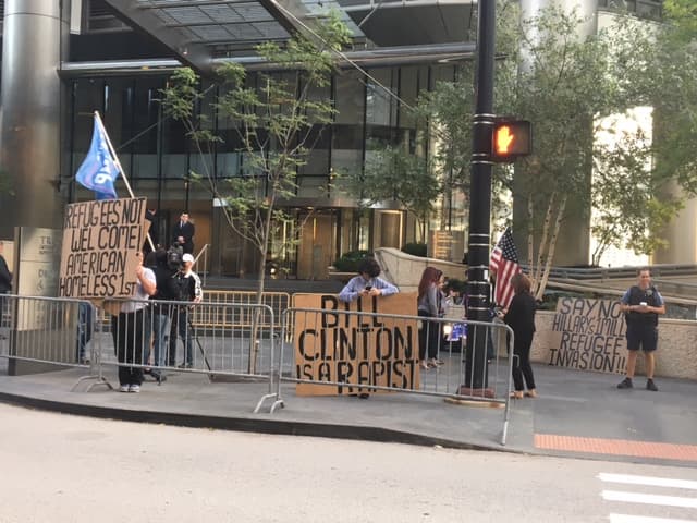 Manifestantes a favor de Donald Trump durante la protesta en Chicago