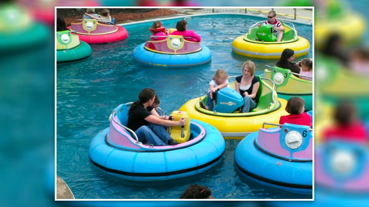 <b>Adventure Landing:</b> Un parque de diversiones con actividades y atracciones para los niños (y 
<b>las personas de todas las edades</b>). Más de 100 juegos te esperan en su sala de máquinas, además de helados y postres. 
<br>💰 El precio de las entradas empieza en los $29.99, y 
<b>varía según las actividades disponibles</b>. 
<a href="https://adventurelandingdallas.centeredgeonline.com/event/events" target="_blank">Haz clic aquí para conseguir toda la información</a>. 
<br>📍 17717 Coit Road