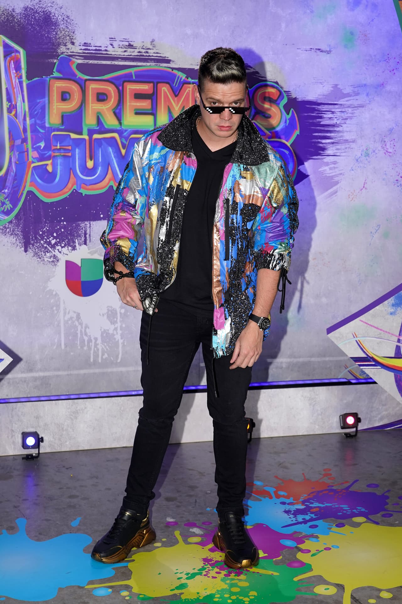 Marko se encargó de conducir el live de PJ Takeover al lado de dos bellas mujeres: Rosy y Migbelis.