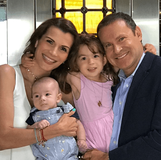 Cristy compartió algunos instantes de este festejo junto a las personas que llenan su vida de luz y amor.