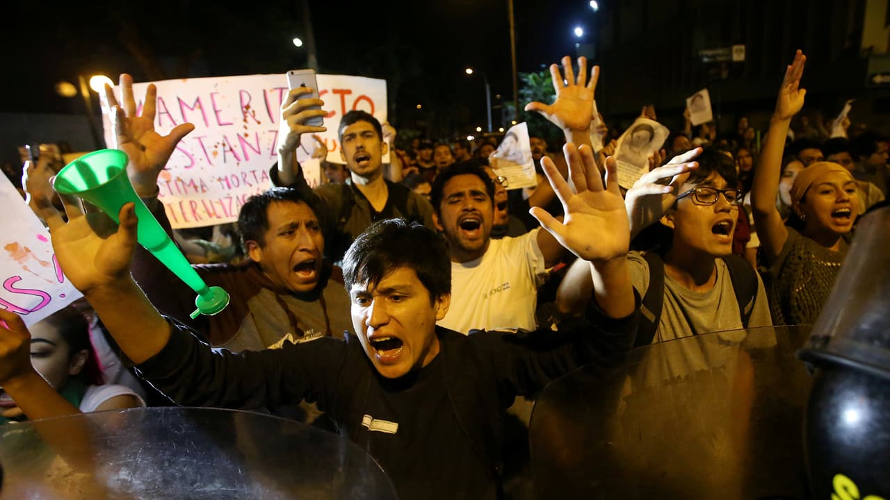 El presidente Kuczynski pierde aliados (y votos) tras indultar a Fujimori