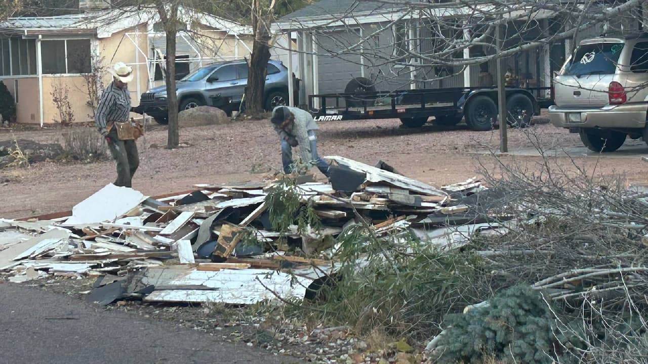 Un inusual tornado EF-1 goleó la comunidad de Northern Gila County, muy cerca de Star Valley, la mañana del domingo 20 de noviembre.
