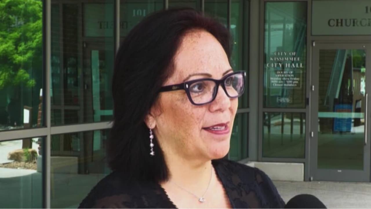 Comisionados de Kissimmee se reúnen y podrían tocar el tema del presunto conflicto ético de Jackie Espinoza