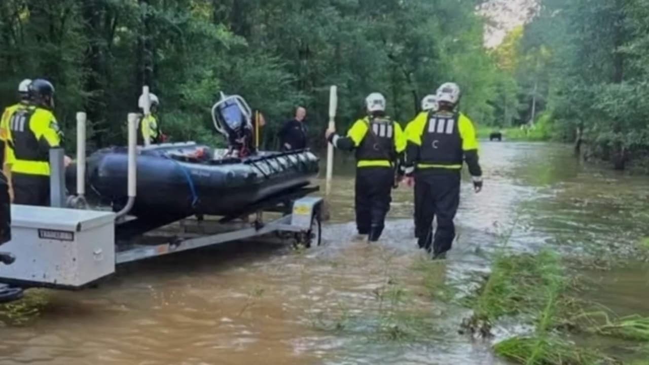 Arthur se debilita, pero deja riesgo de inundaciones en Texas y Luisiana