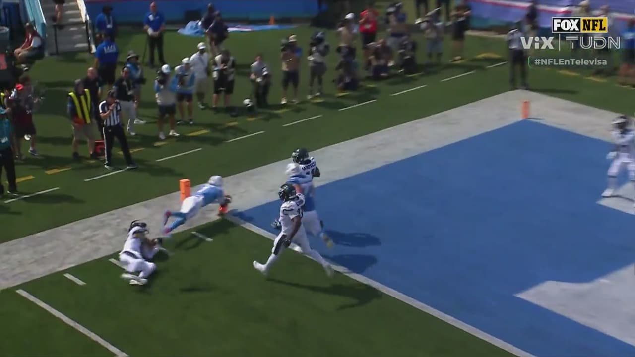 Mucho poder: Cam Ward tiene otro touchdown terrestre ante Eagles