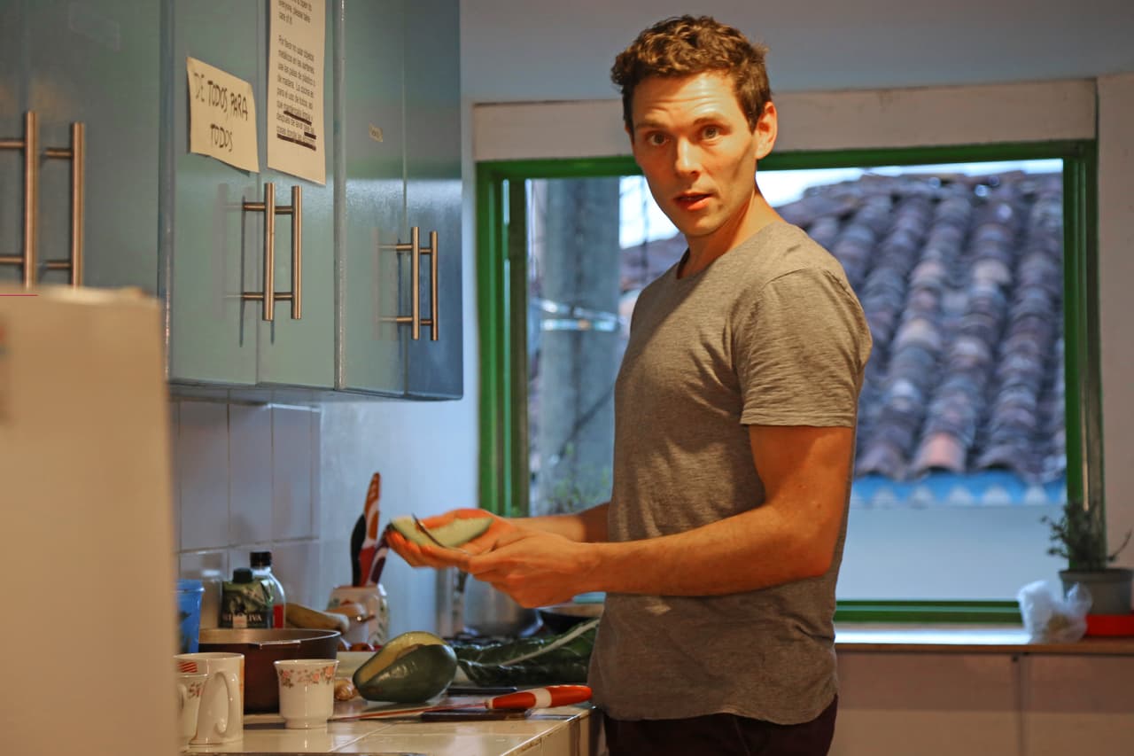 Makyle Kaplan-Dailey, originario de Phoenix, Arizona, llegó de visita a Filandia y decidió quedarse por varios meses.